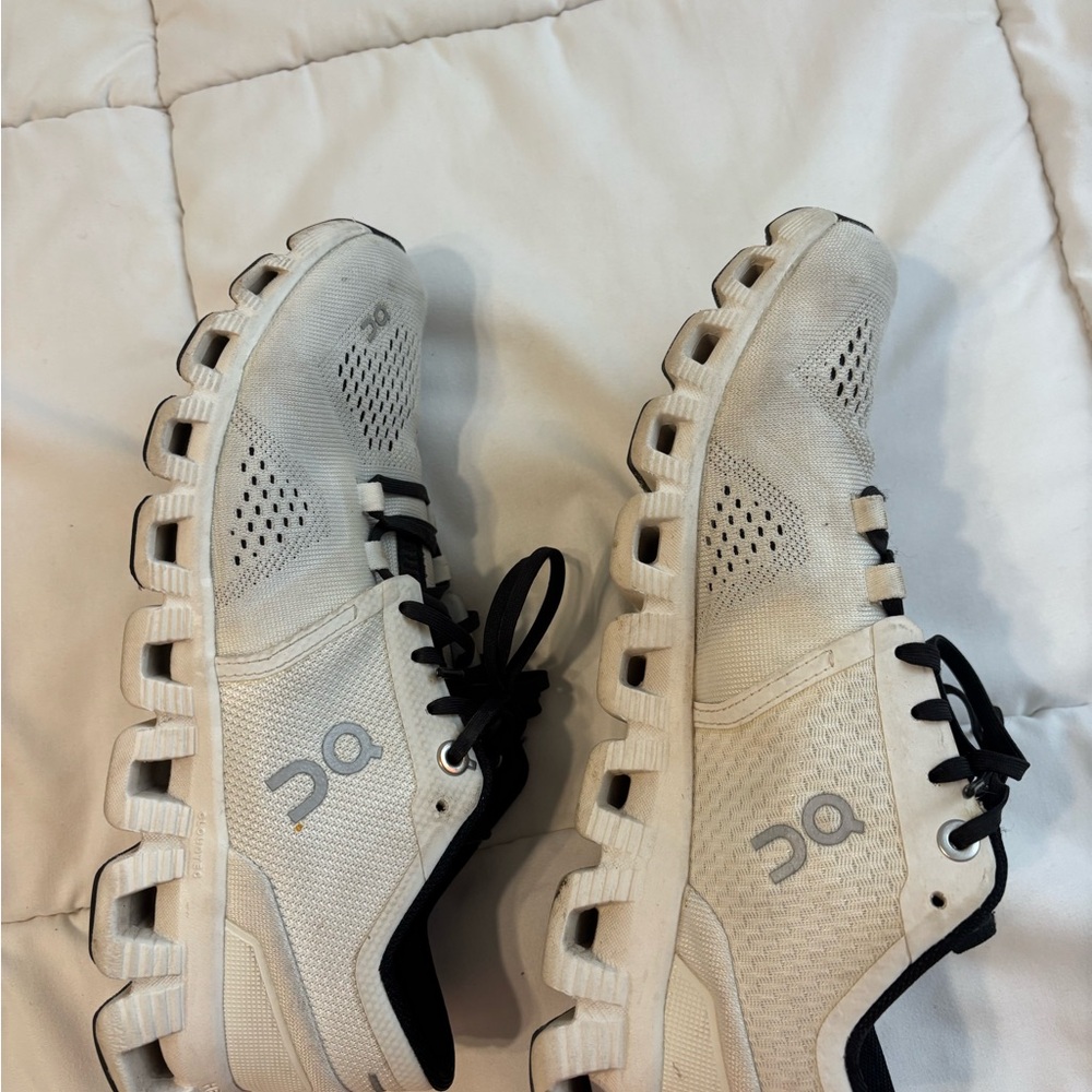 On Running Cloud White and Black Women's Athletic Shoes